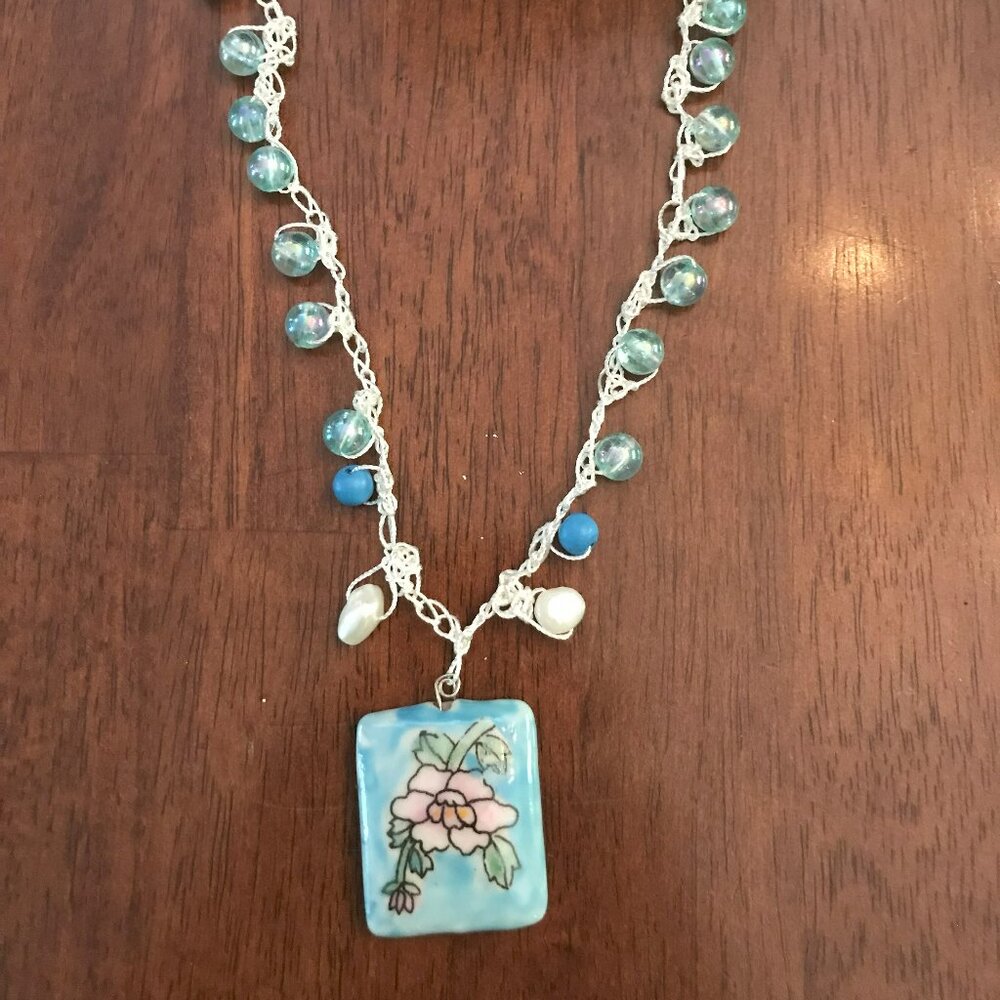 Ceramic flower pendant necklace